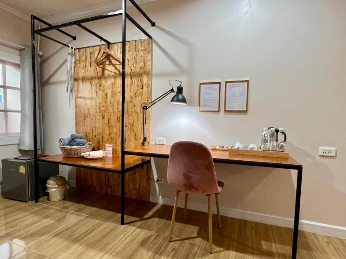 Funwan Hotel Li Eksteriør bilde