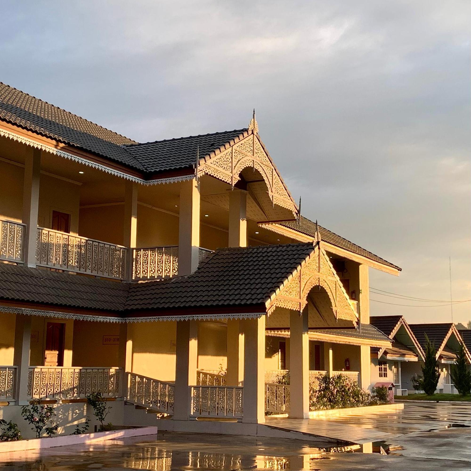 Funwan Hotel Li Eksteriør bilde